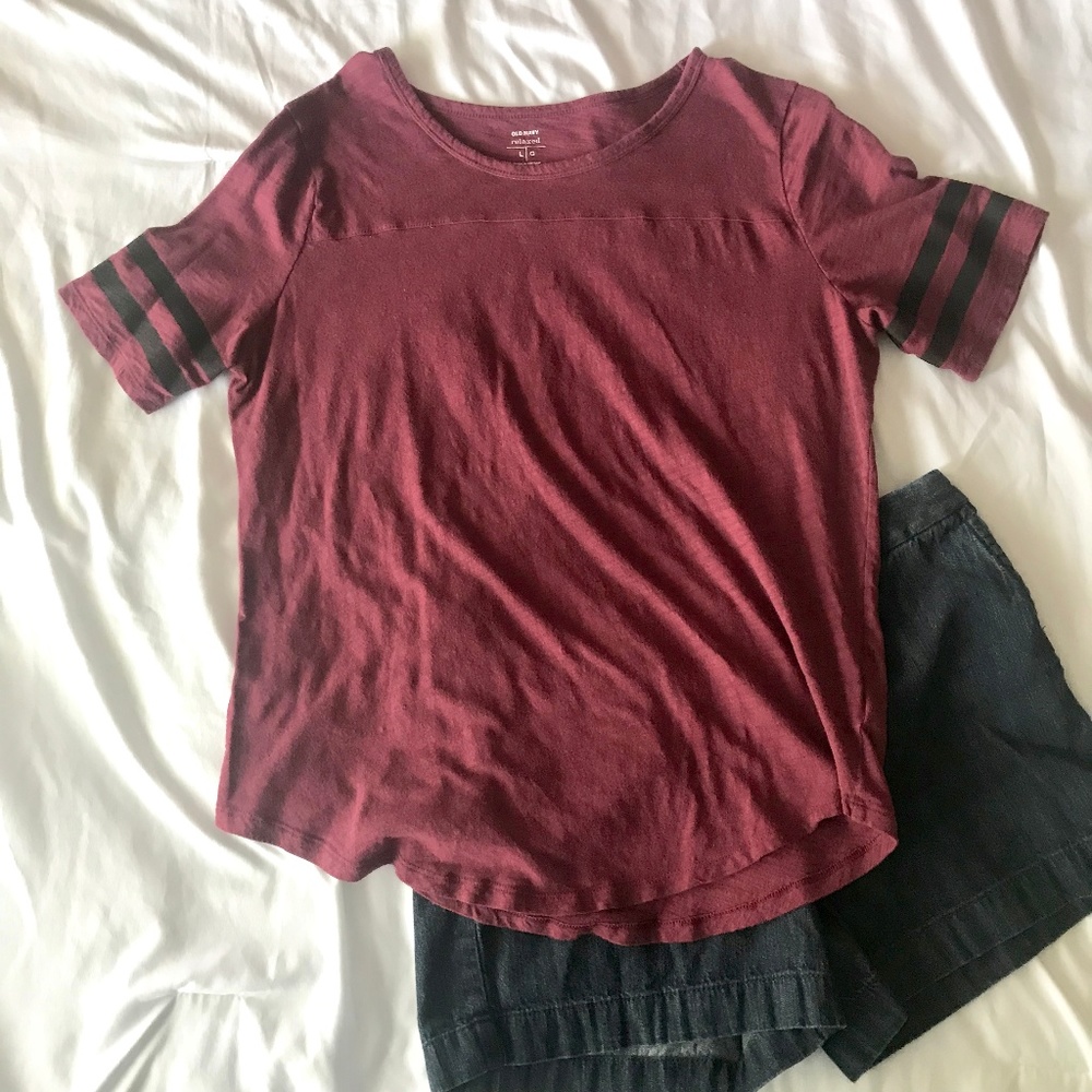 Old Navy Relaxed Fit Burgundy Ringer Tee